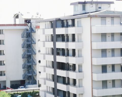 CONDOMINIO SMERALDA A