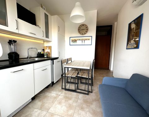 CONDOMINIO TETI