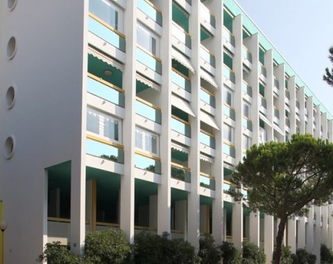 COMPLESSO SOLARIUM D1