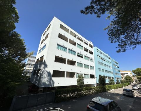 CONDOMINIO ISOLA CLARA