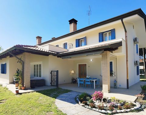 SILVY VILLA