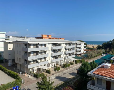CONDOMINIO DIANA EST