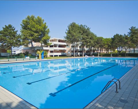 RESIDENCE SOLARIUM  POOL