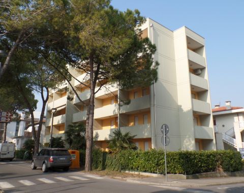 CONDOMINIO CINZIA