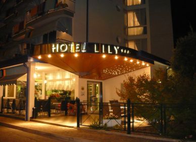 Hotel Lily Via Ortensie, 1  