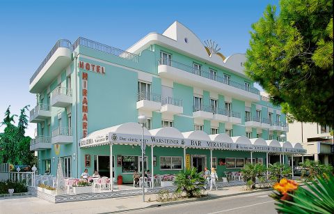 Agenzia Immobiliare Miramare Bibione c/o Hotel Miramare - Corso del Sole, 276 Bibione Spiaggia