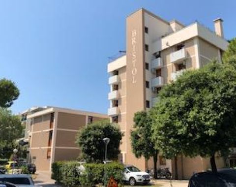 Bibione BRISTOL 1